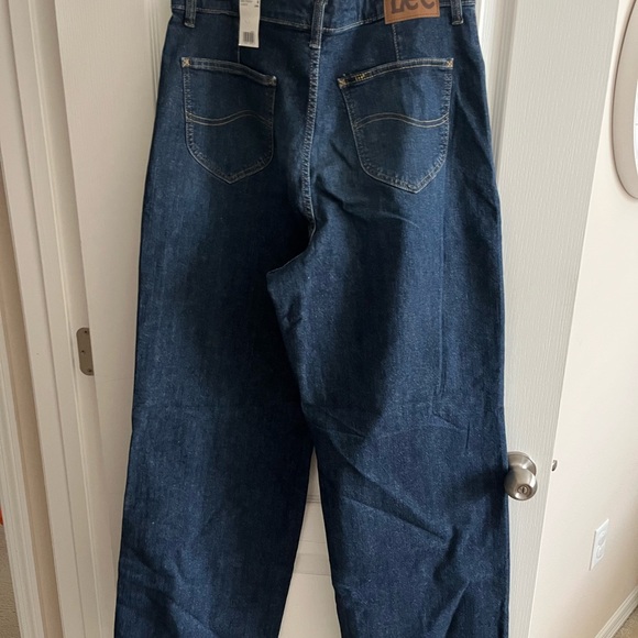 Lee Blue Relaxed Fit Jeans Classic Style - Picture 4 of 4